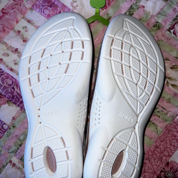 LiteRide Crocs - Picture 2 of 7